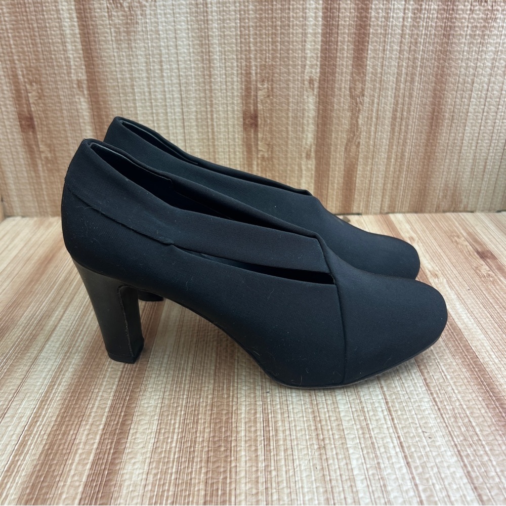 Eileen Fisher Heels 6.5 Black Vero Cuoio Slip On Knit Stretchy Pumps Cut Out
